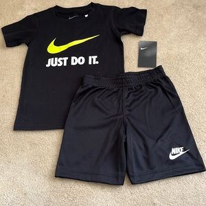 Nike boys shorts set